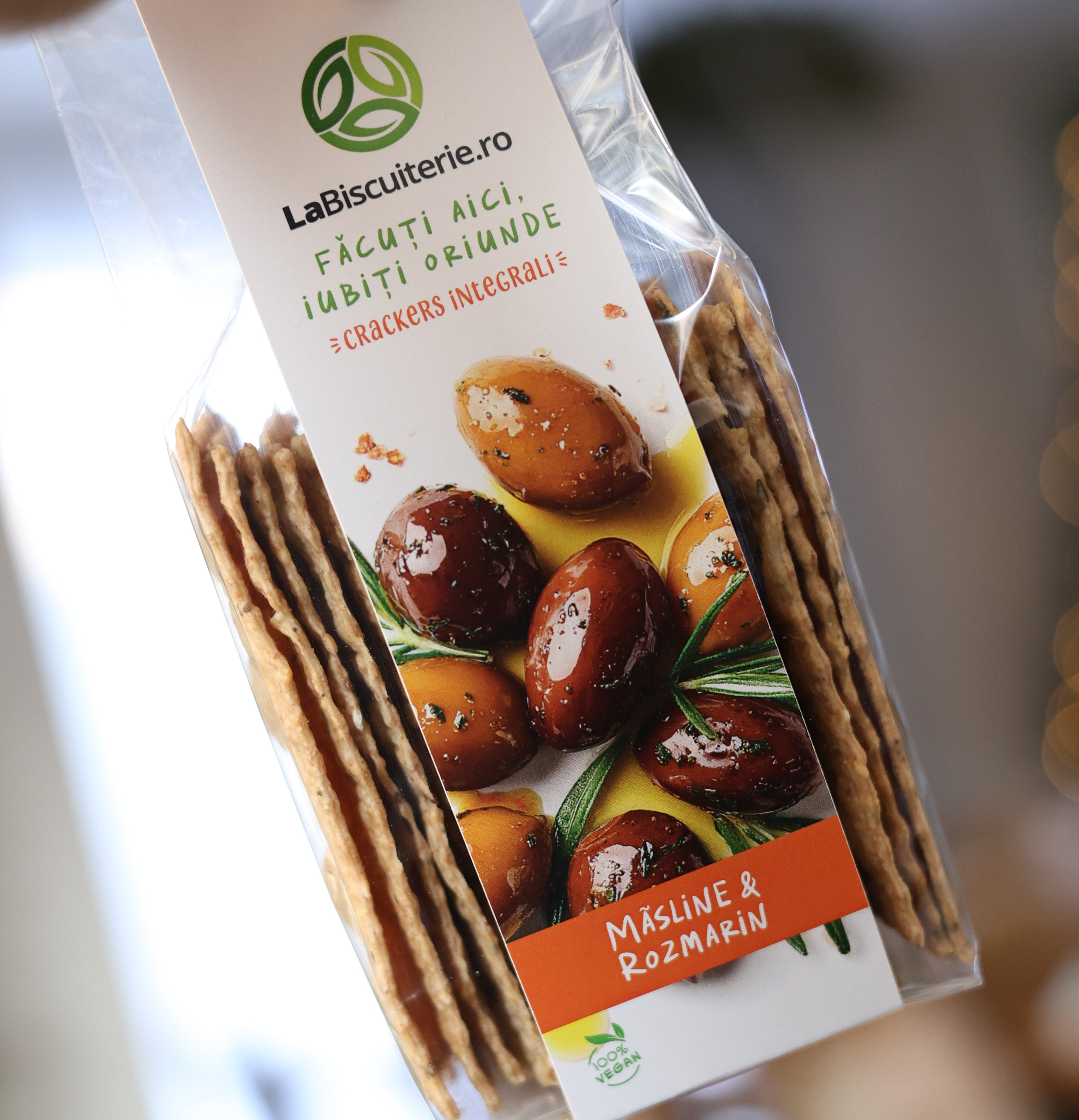 Crackers cu măsline şi rozmarin