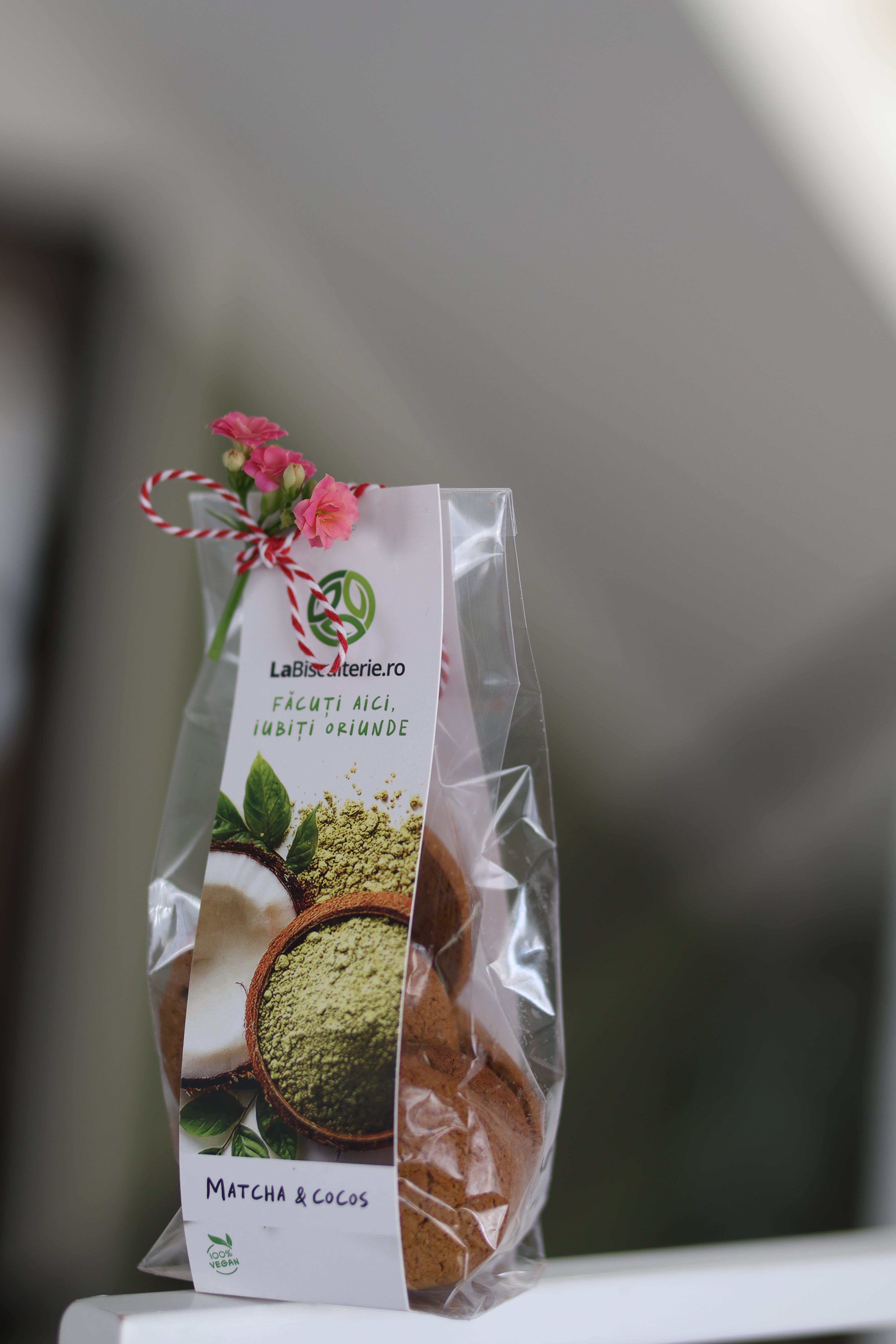 Biscuiţi cu matcha şi cocos